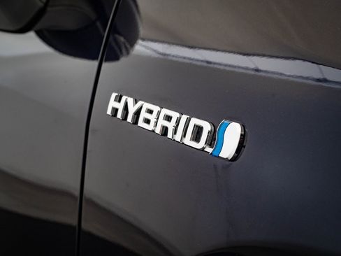 Used 2019 Toyota RAV4 XSE w/ XSE Weather Package image 21