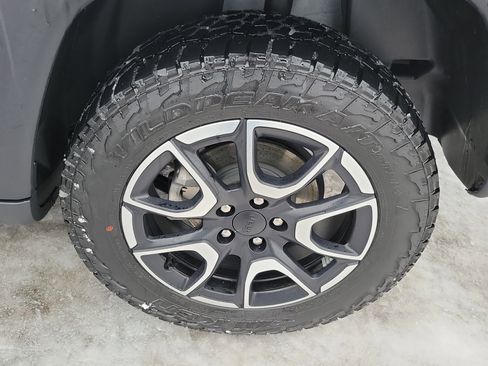 Used 2024 Jeep Compass Trailhawk w/ Trailhawk Elite Group image 5