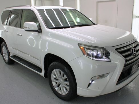 Used 2017 Lexus GX 460 Premium image 11