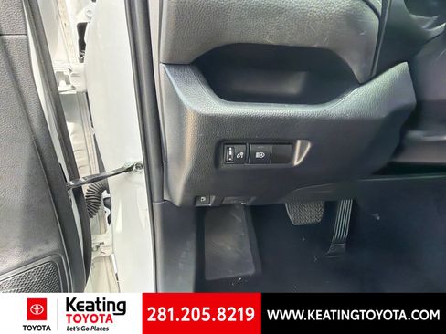 Used 2024 Toyota RAV4 LE AWD/4WD image 13