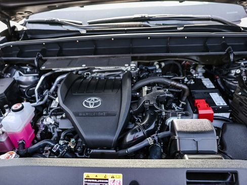 Used 2023 Toyota Highlander XSE image 17