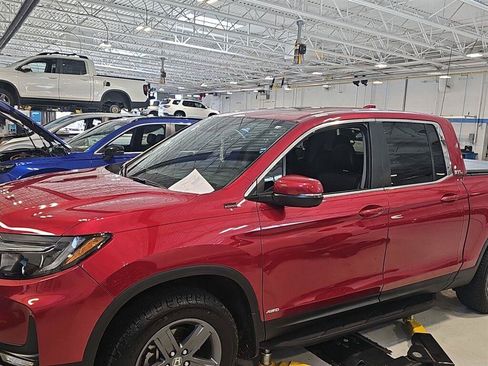 Certified 2021 Honda Ridgeline RTL image 1
