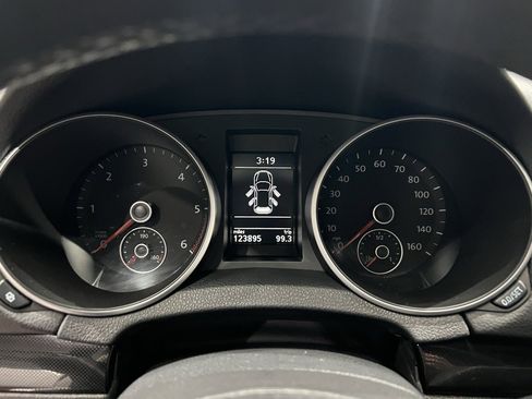 Used 2011 Volkswagen Jetta TDI image 32