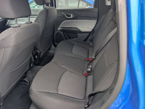 Used 2023 Jeep Compass Sport AWD/4WD image 26