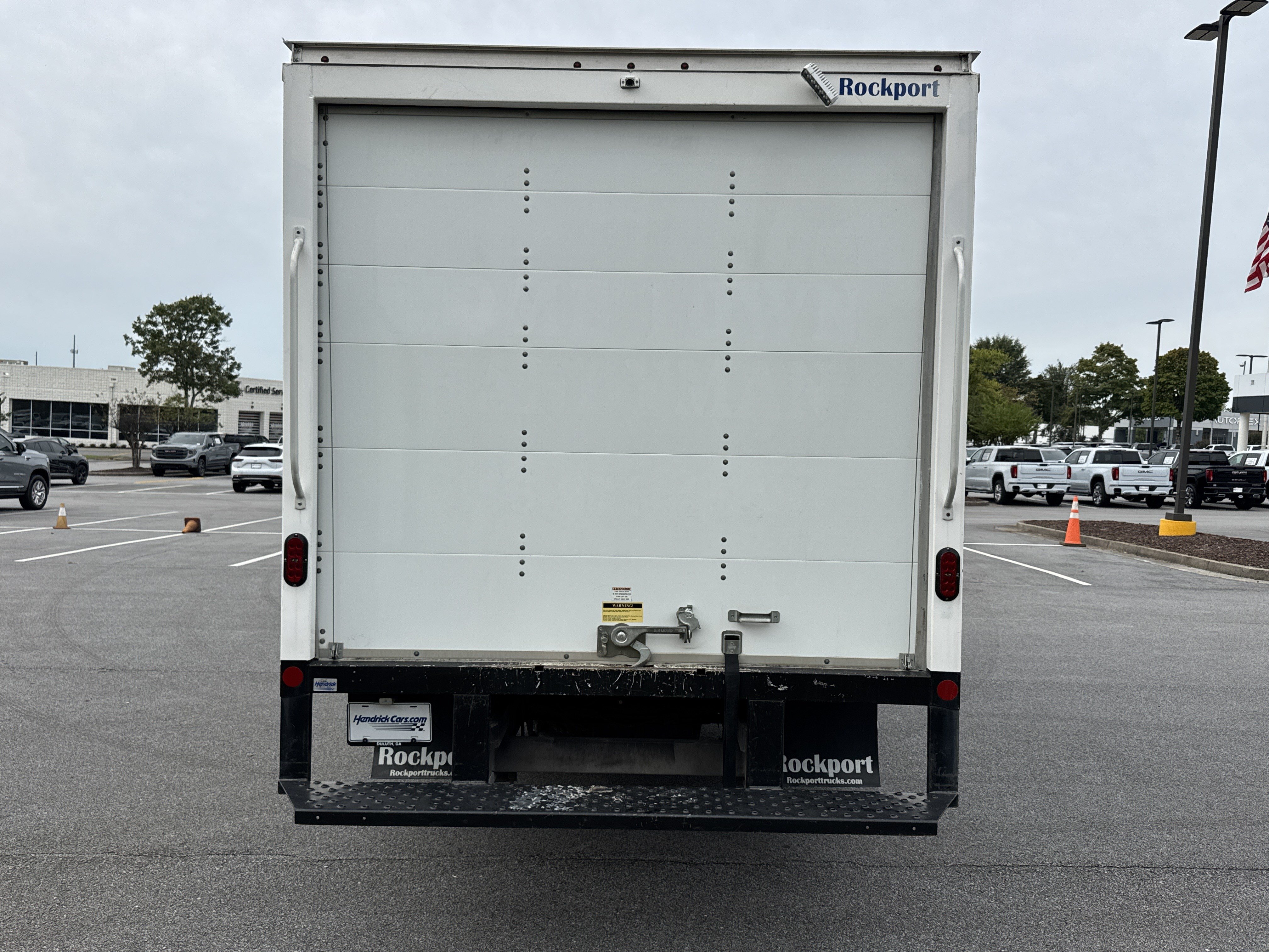 Used 2023 Ford E-450 and Econoline 450 Super Duty w/ Power Windows & Locks Group RWD image 9