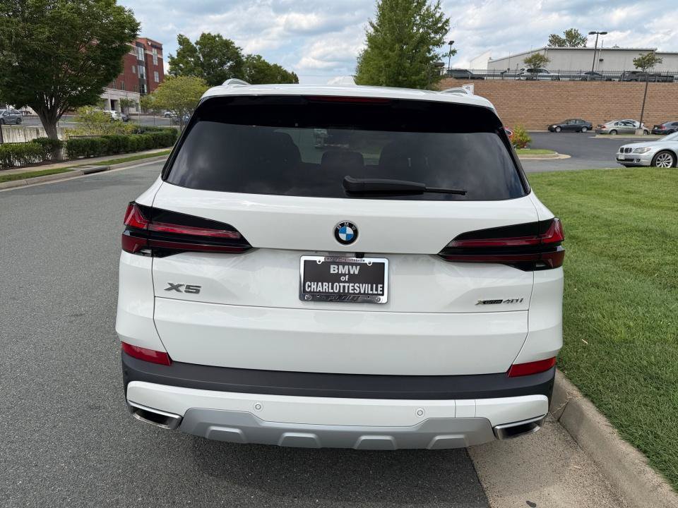 Used 2026 BMW X5 xDrive40i AWD/4WD image 14