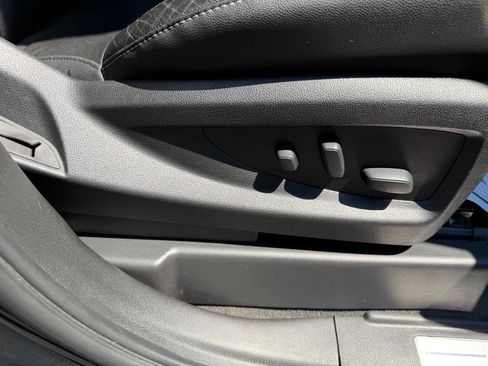Used 2019 Chevrolet Suburban 3500 LT AWD/4WD image 47