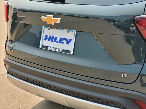 New 2026 Chevrolet Trax LT FWD image 4