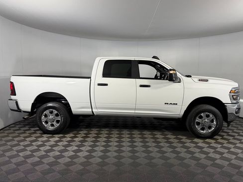 Used 2025 RAM 2500 Big Horn AWD/4WD image 7