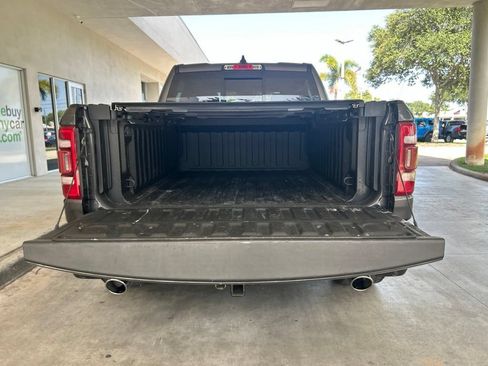 Used 2022 RAM 1500 Laramie AWD/4WD image 38