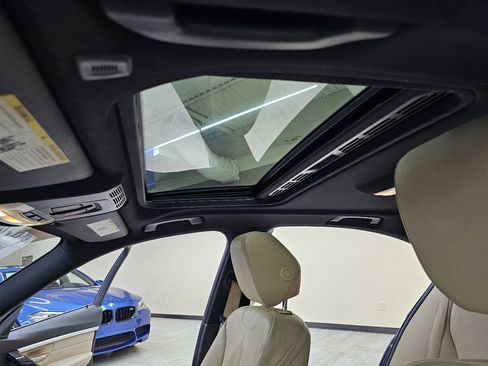 Used 2017 BMW 330i xDrive Sedan image 36