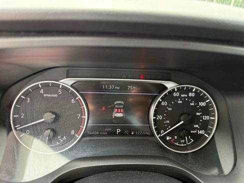 Used 2024 Nissan Rogue S AWD/4WD image 17