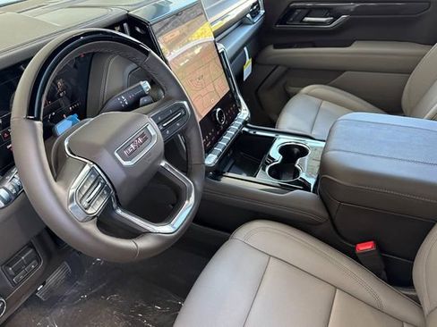 New 2026 GMC Yukon Elevation w/ Elevation Premium Package AWD/4WD image 10