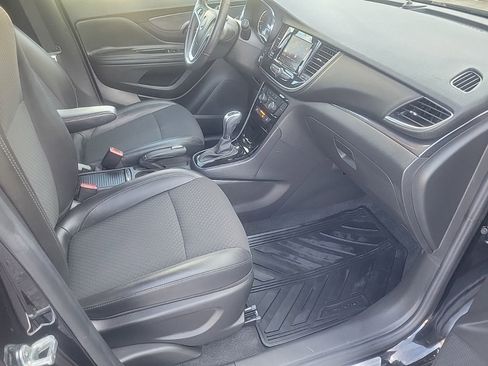 Used 2022 Buick Encore Preferred w/ Safety Package II AWD/4WD image 12
