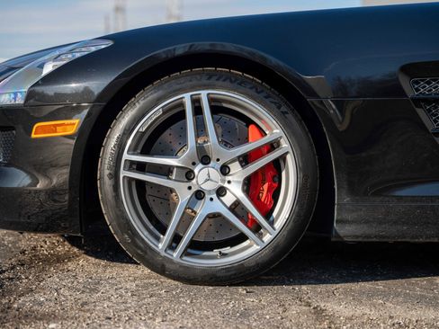 Used 2013 Mercedes-Benz SLS AMG GT Coupe image 5