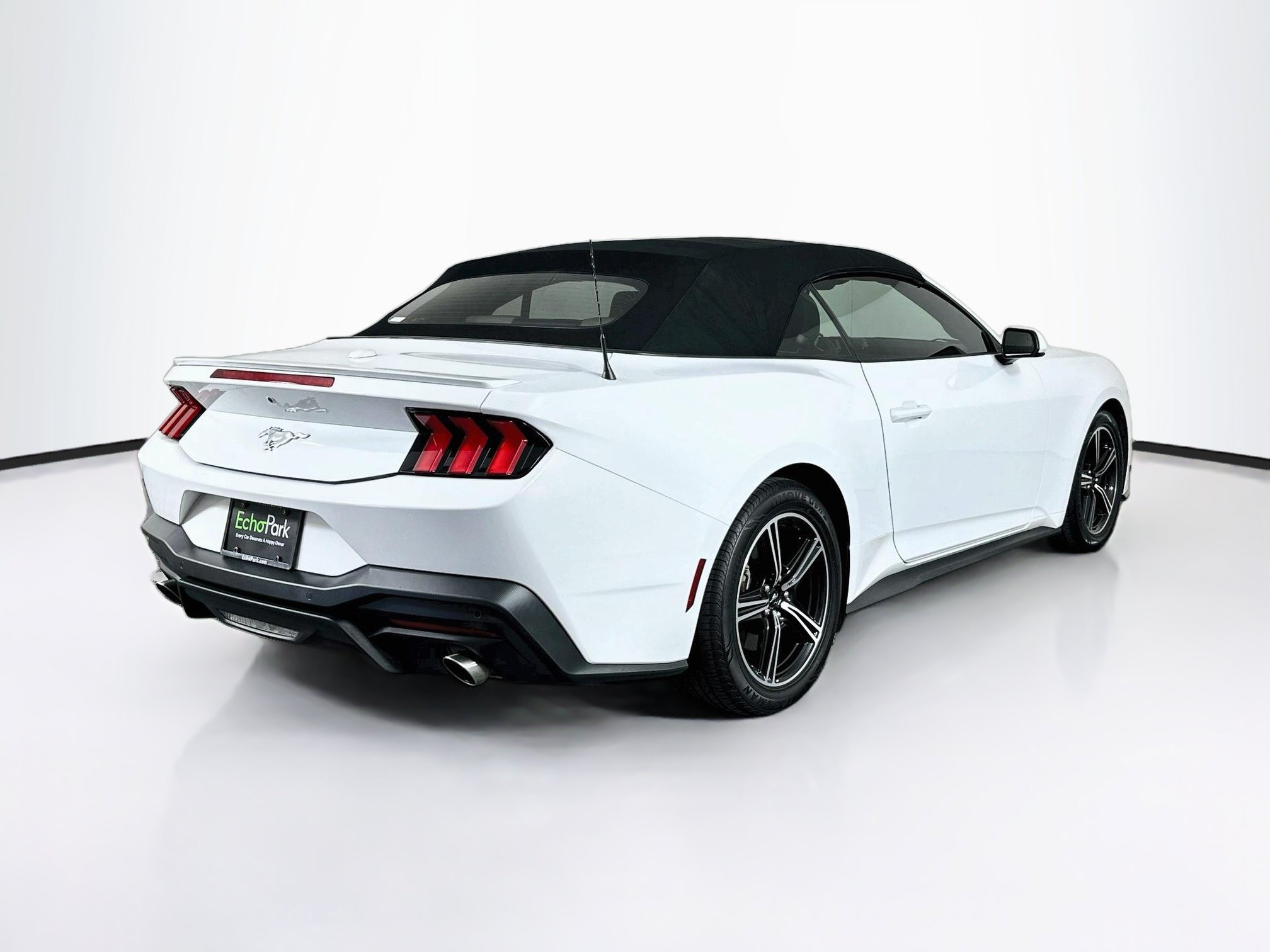 Used 2024 Ford Mustang Premium RWD image 9