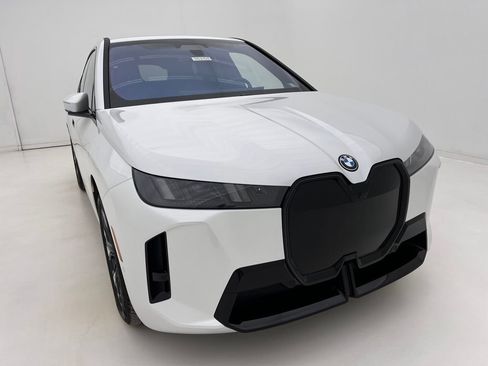 New 2026 BMW iX xDrive45 w/ M Sport Package image 3