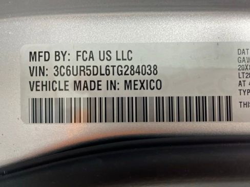 New 2026 RAM 2500 Big Horn AWD/4WD image 9