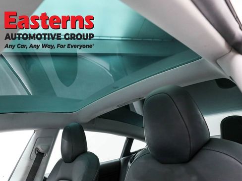 Used 2020 Tesla Model 3 Long Range image 32