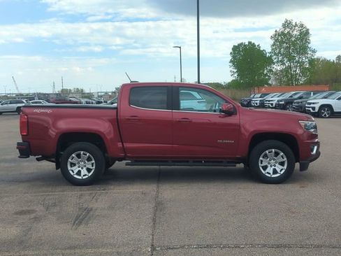Used 2019 Chevrolet Colorado LT w/ LT Convenience Package AWD/4WD image 2