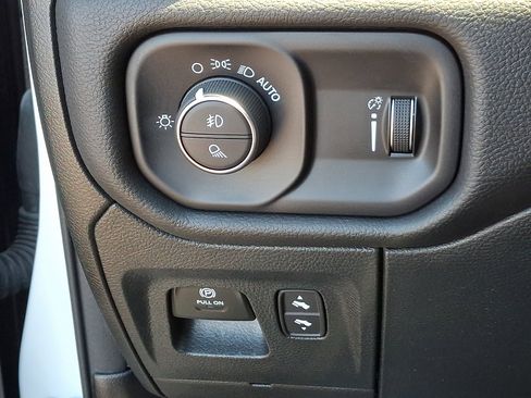 Certified 2023 RAM 1500 Big Horn AWD/4WD image 22