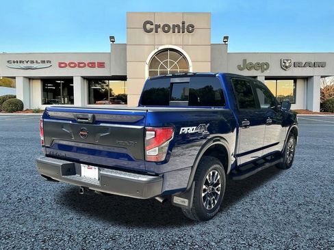 Used 2021 Nissan Titan PRO-4X w/ Pro-4x Convenience Package image 3