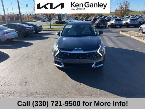 Certified 2025 Kia Sportage EX w/ Premium Package image 5