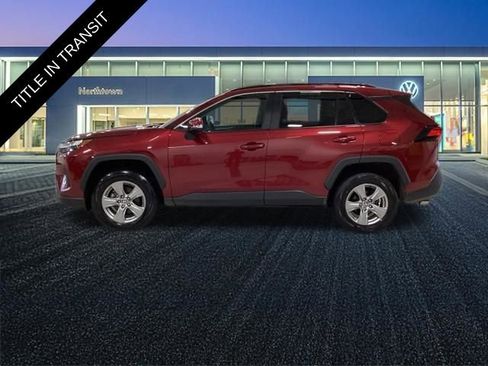 Used 2025 Toyota RAV4 XLE AWD/4WD image 2