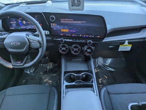 New 2025 Chevrolet Blazer EV RS image 24