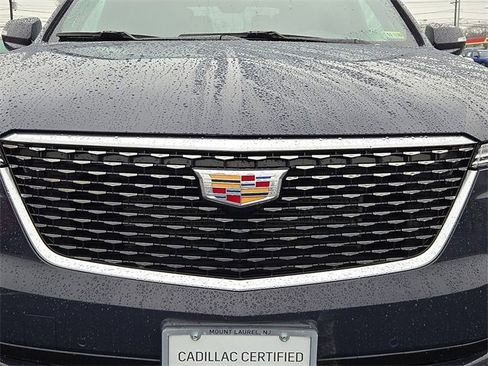 Used 2025 Cadillac XT6 Premium Luxury image 9