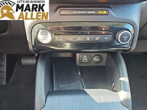 Used 2024 Ford Escape Platinum AWD/4WD image 18