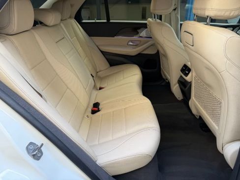 Used 2020 Mercedes-Benz GLE 350 w/ Premium Package image 15