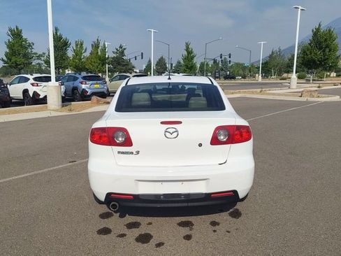 Used 2006 MAZDA MAZDA3 i Touring FWD image 4
