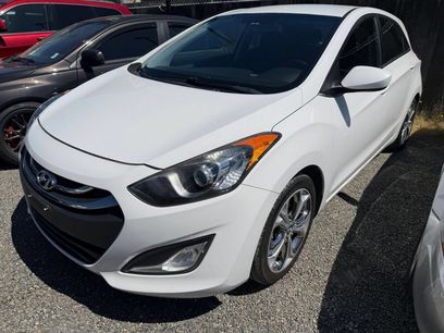 Used 2013 Hyundai Elantra GT w/ Touch & Go Pkg
