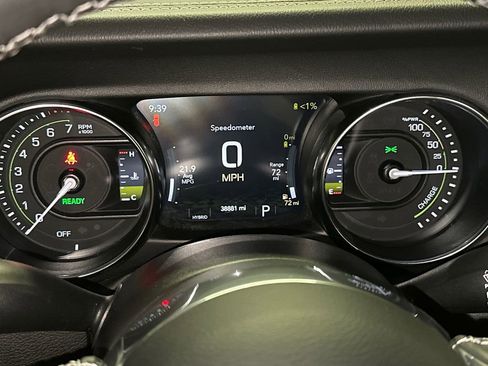 Used 2022 Jeep Wrangler Unlimited Sahara w/ Cold Weather Group AWD/4WD image 24