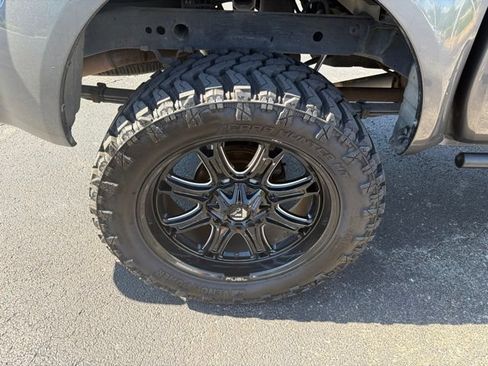 Used 2019 Nissan Frontier SV AWD/4WD image 13