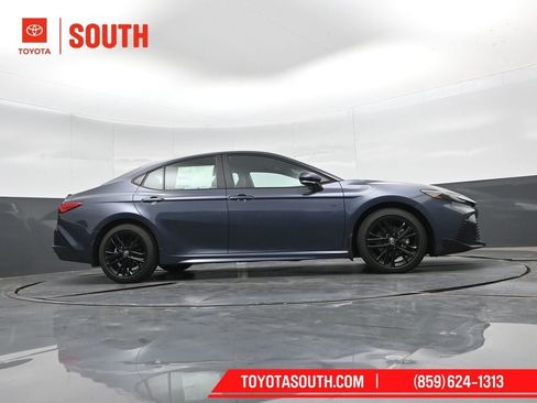 New 2026 Toyota Camry SE FWD image 38