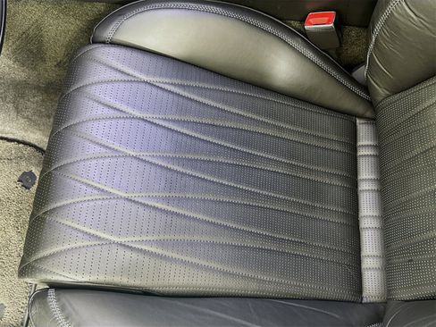 Certified 2021 Bentley Flying Spur V8 image 19