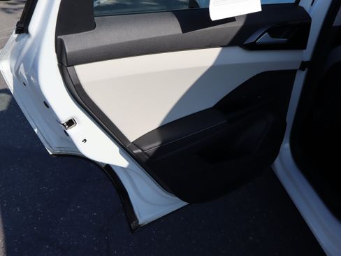 Used 2025 Volkswagen Taos S FWD image 29