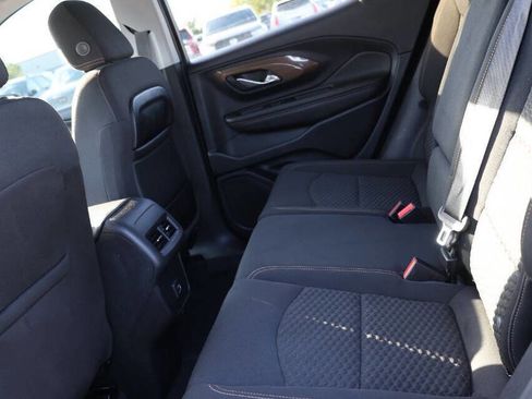 Used 2020 GMC Terrain SLE w/ Driver Convenience Package image 17
