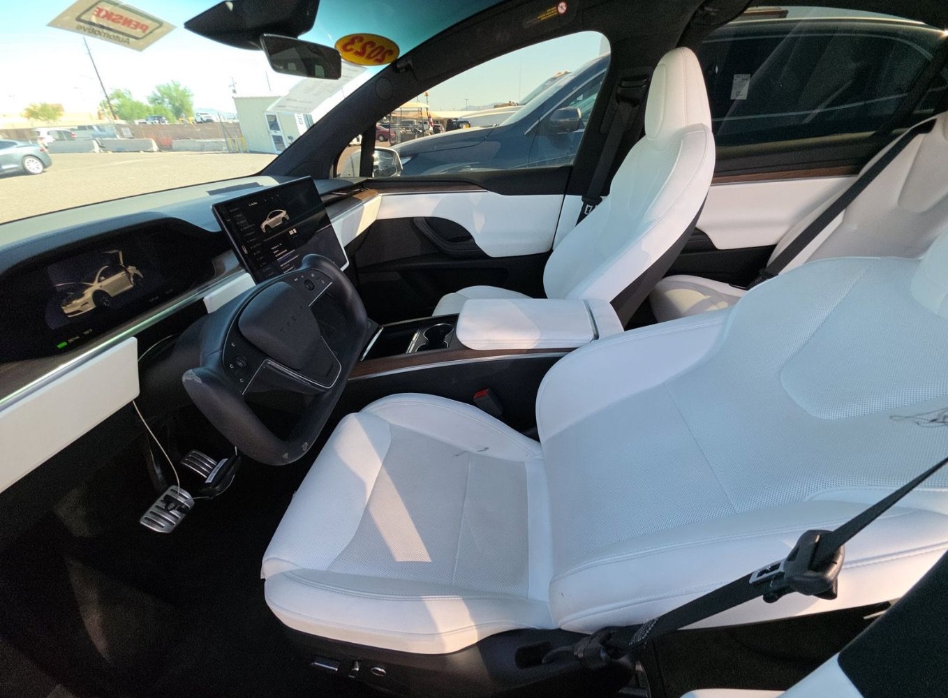 Used 2023 Tesla Model X AWD/4WD image 7
