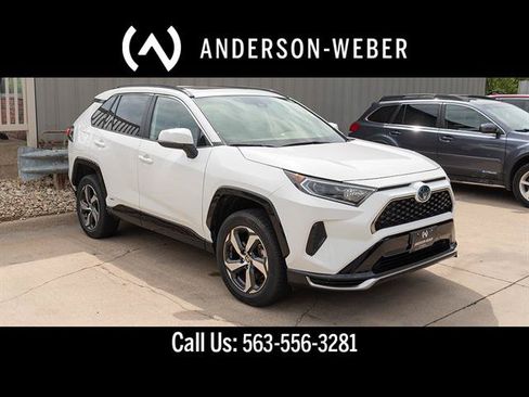 Used 2021 Toyota RAV4 SE w/ Weather & Moonroof Package AWD/4WD image 1