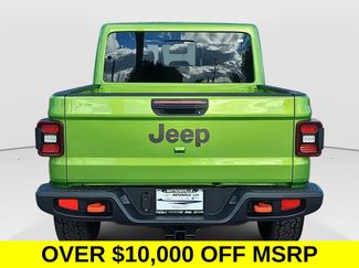 New 2025 Jeep Gladiator Mojave w/ Convenience Group AWD/4WD video 4