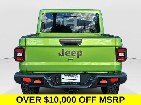 New 2025 Jeep Gladiator Mojave w/ Convenience Group AWD/4WD image 4