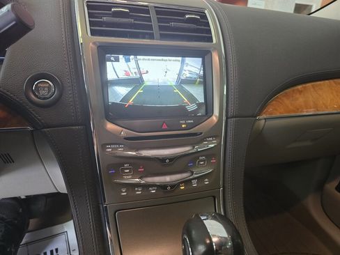 Used 2012 Lincoln MKX AWD image 21