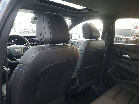 Used 2025 Buick Envista Sport Touring w/ Convenience I Package image 10