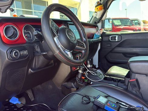 Used 2019 Jeep Wrangler Unlimited Rubicon AWD/4WD image 12