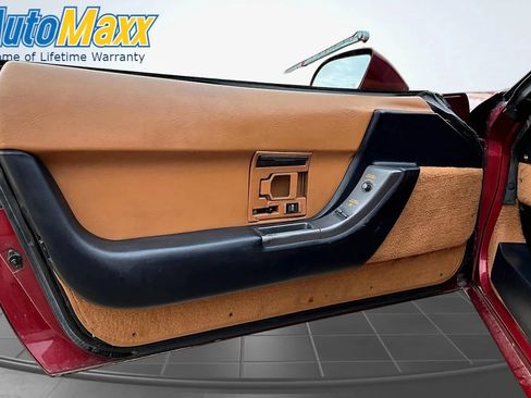 Used 1990 Chevrolet Corvette Coupe RWD image 18