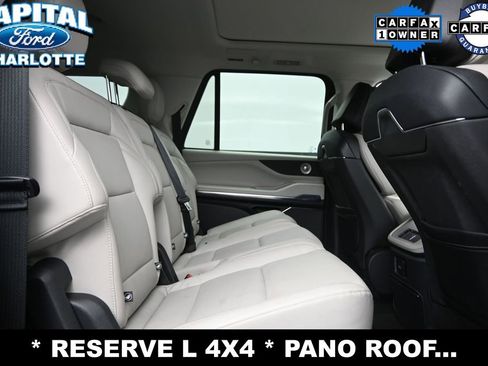Used 2025 Lincoln Navigator L Reserve AWD/4WD image 12