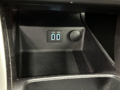 Used 2019 Ford Fusion SE image 23